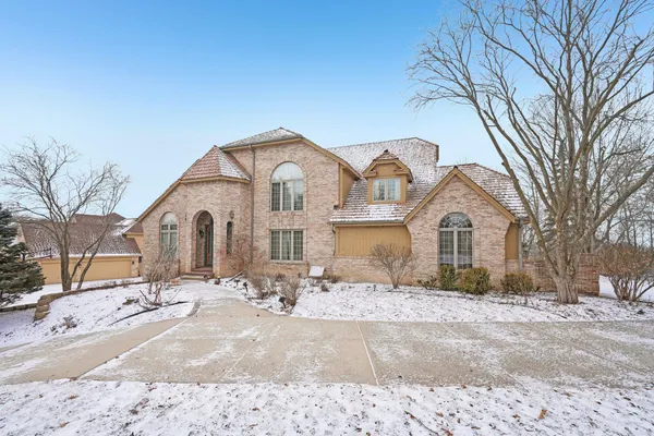 $999,000 | 4555 Edington Lane, Brookfield, WI 53045