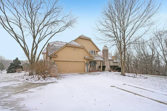 $1,100,000 | 4555 Edington Lane, Brookfield, WI 53045