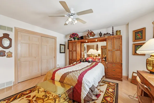 $1,100,000 | 4555 Edington Lane, Brookfield, WI 53045