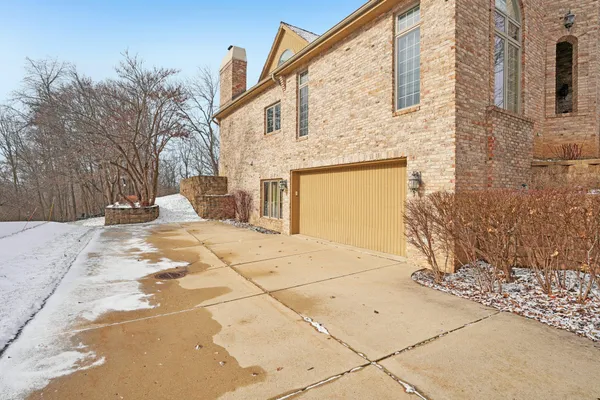 $999,000 | 4555 Edington Lane, Brookfield, WI 53045