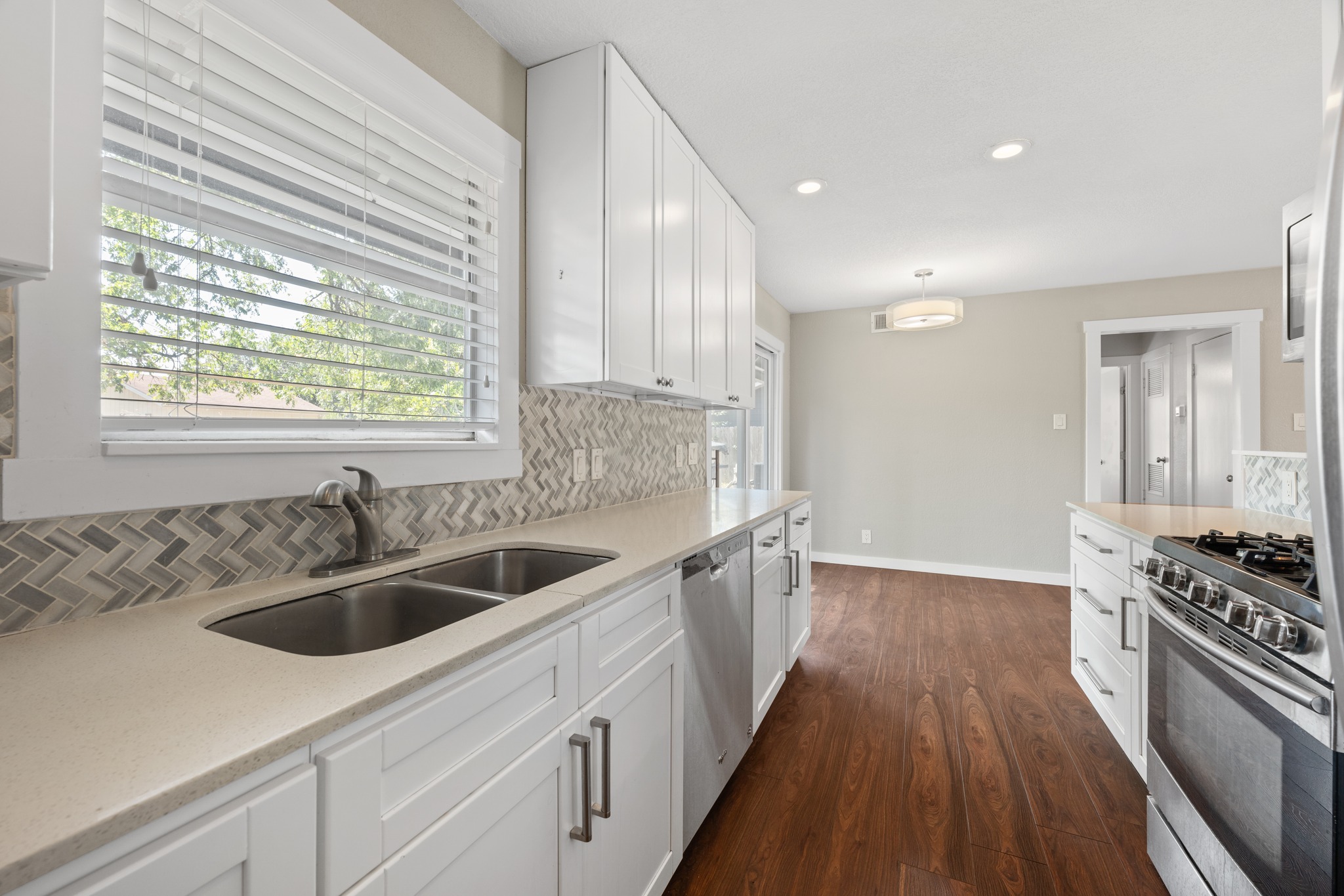 1801 Ohlen Road Austin, TX 78757 - Photo 11 of 32 Gallery Image 11