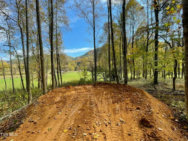 $389,900 | 724 Dry Creek Road, Unit TR3 & TR4, Jonesborough, TN 37659