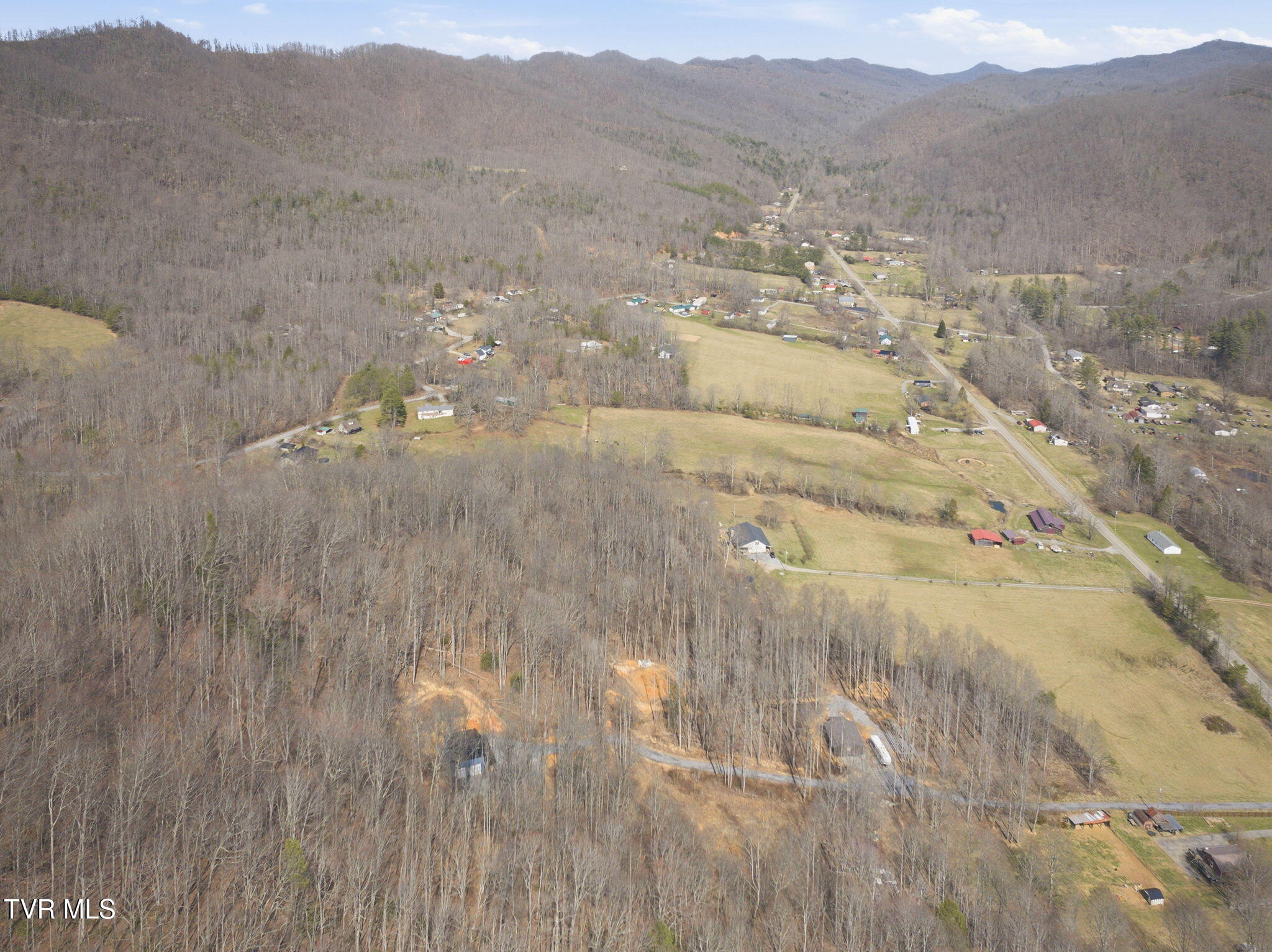 724 Dry Creek Road, Unit TR3 & TR4 Jonesborough, TN 37659 - Photo 22 of 34 8-web-or-mls-720 Dry Creek Rd-16