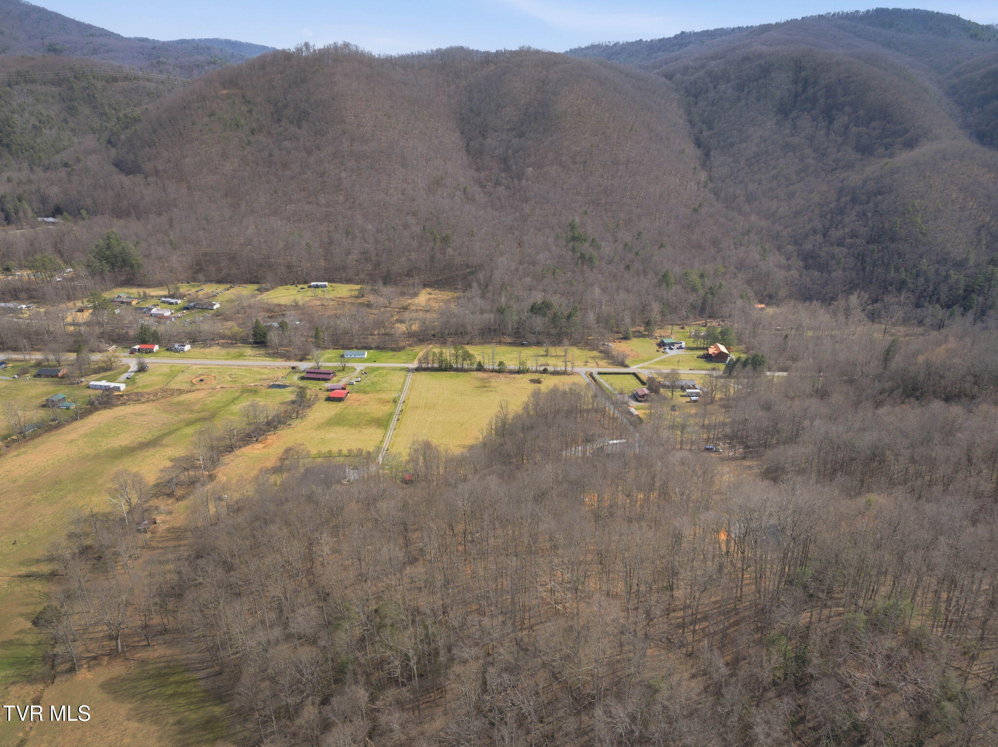 724 Dry Creek Road, Unit TR3 & TR4 Jonesborough, TN 37659 - Photo 27 of 34 14-web-or-mls-720 Dry Creek Rd-21