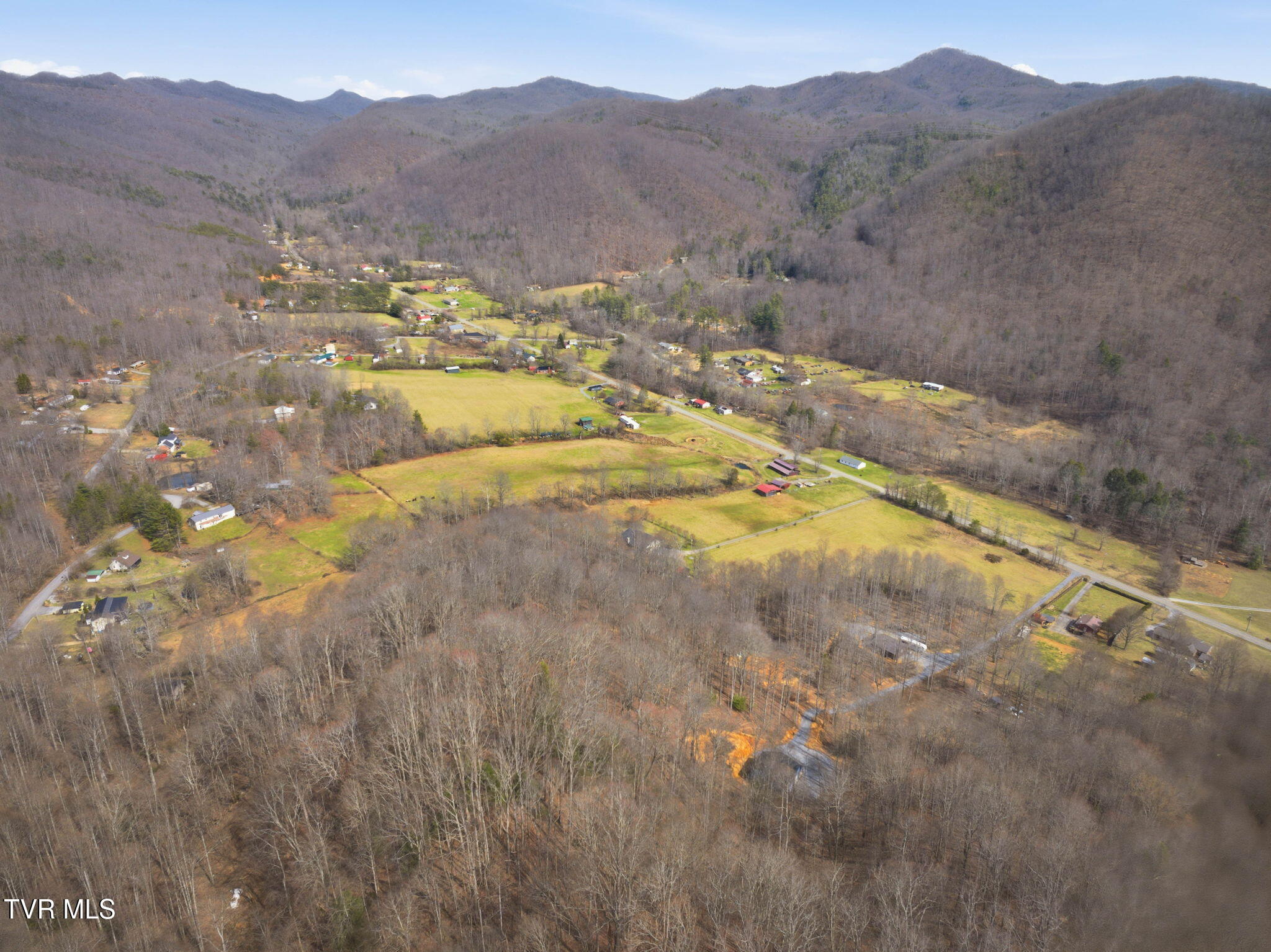 724 Dry Creek Road, Unit TR3 & TR4 Jonesborough, TN 37659 - Photo 28 of 34 15-web-or-mls-720 Dry Creek Rd-22