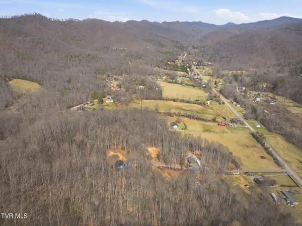 $389,900 | 724 Dry Creek Road, Unit TR3 & TR4, Jonesborough, TN 37659