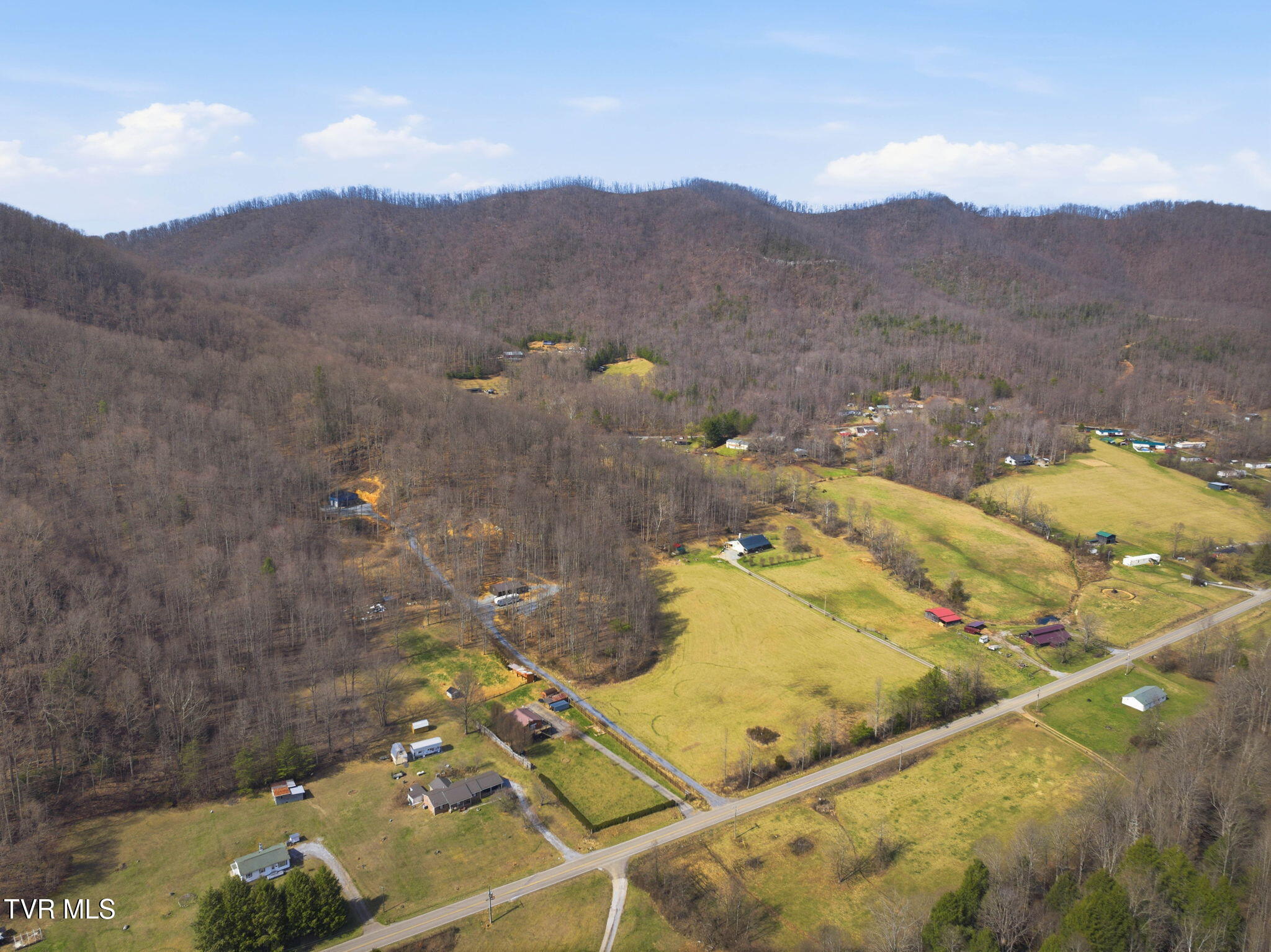 724 Dry Creek Road, Unit TR3 & TR4 Jonesborough, TN 37659 - Photo 30 of 34 17-web-or-mls-720 Dry Creek Rd-24