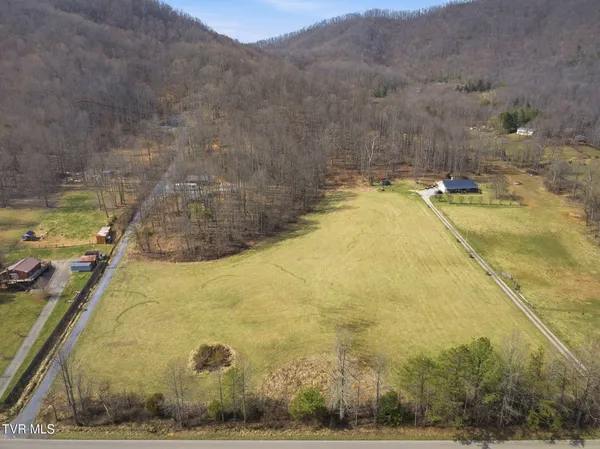 $389,900 | 724 Dry Creek Road, Unit TR3 & TR4, Jonesborough, TN 37659