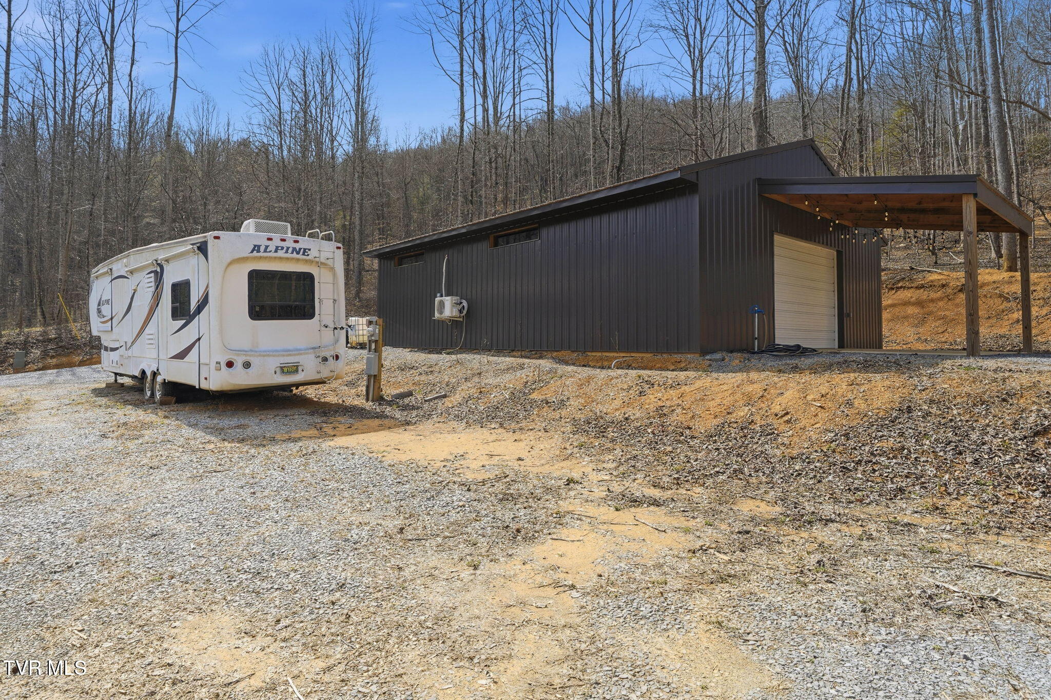 724 Dry Creek Road, Unit TR3 & TR4 Jonesborough, TN 37659 - Photo 4 of 34 26-web-or-mls-720 Dry Creek Rd-8
