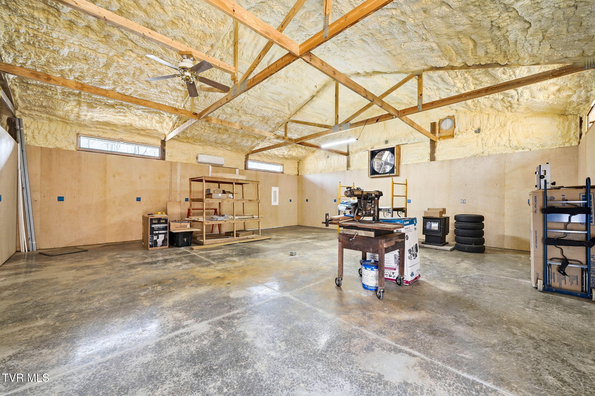 724 Dry Creek Road, Unit TR3 & TR4 Jonesborough, TN 37659 - Photo 10 of 34 23-web-or-mls-720 Dry Creek Rd-5