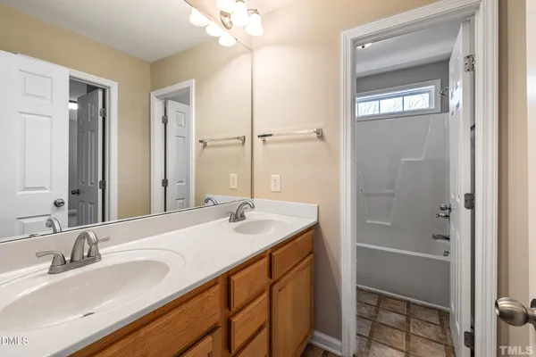 $2,195 | 7954 Willowglen Drive, Raleigh, NC 27616