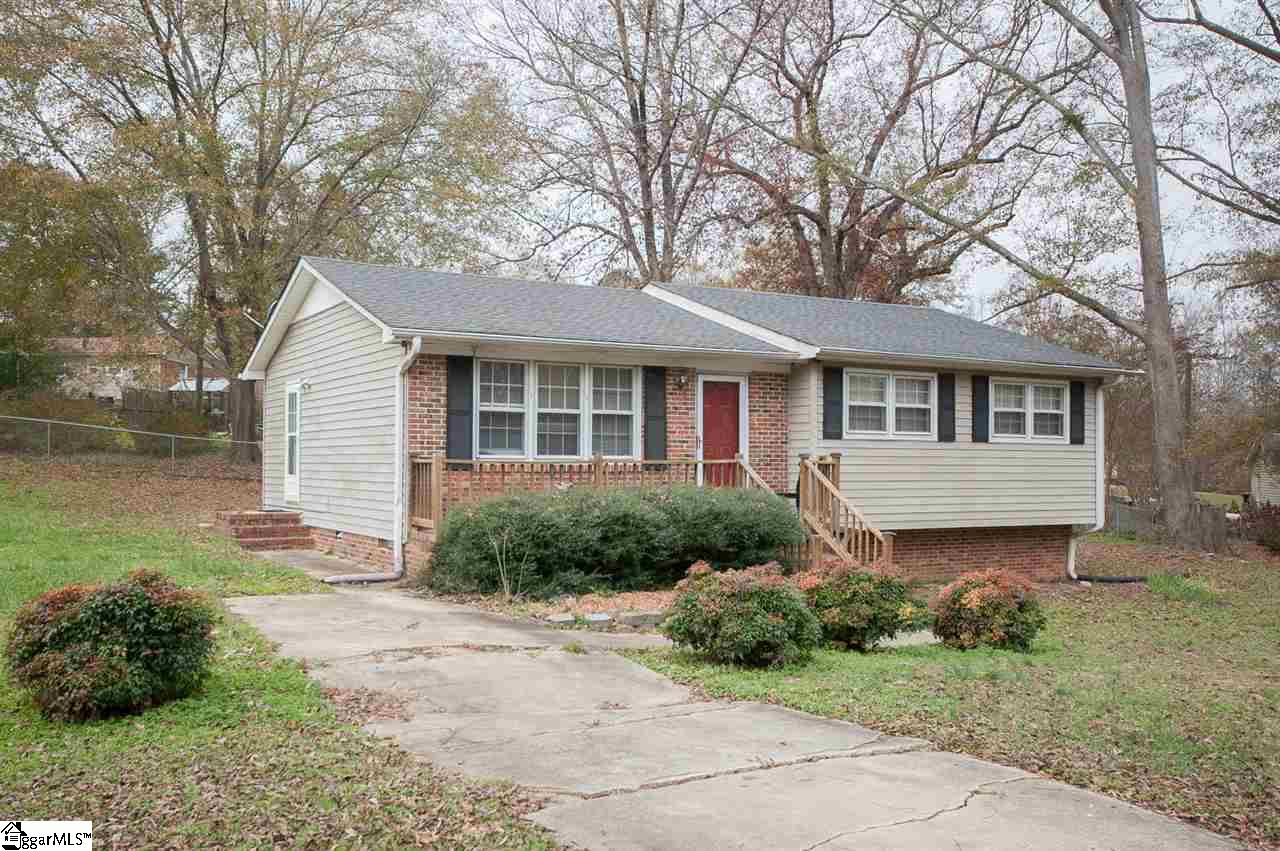 517 Garrett Street Fountain Inn, SC 29644 - Photo 1 of 19 Gallery Image 1