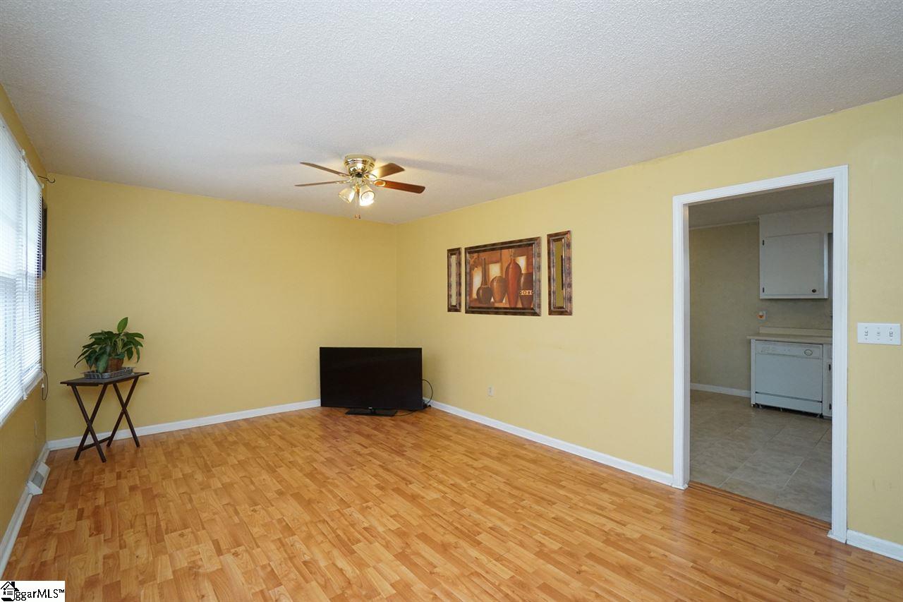 517 Garrett Street Fountain Inn, SC 29644 - Photo 4 of 19 Gallery Image 4
