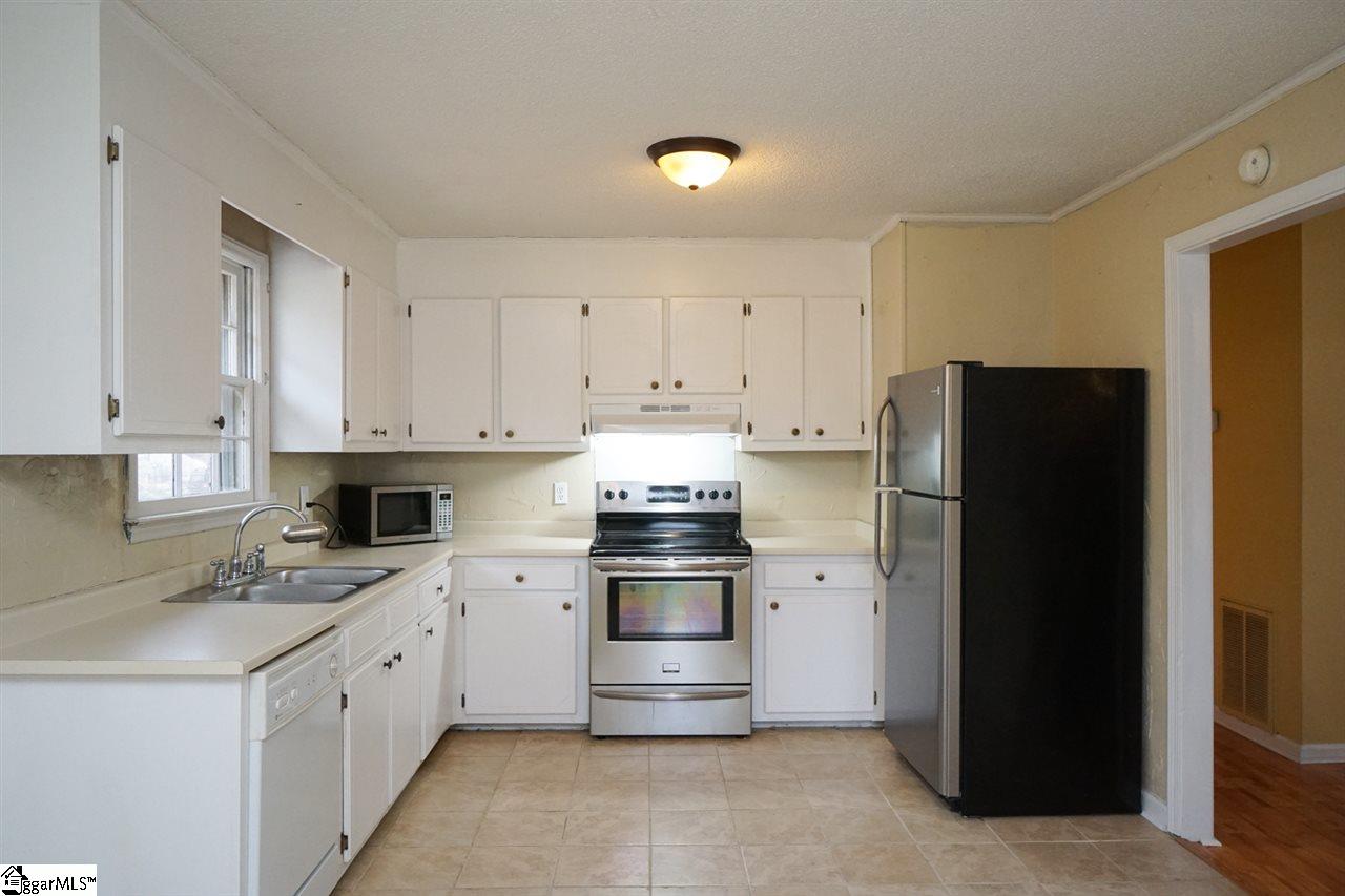 517 Garrett Street Fountain Inn, SC 29644 - Photo 8 of 19 Gallery Image 8