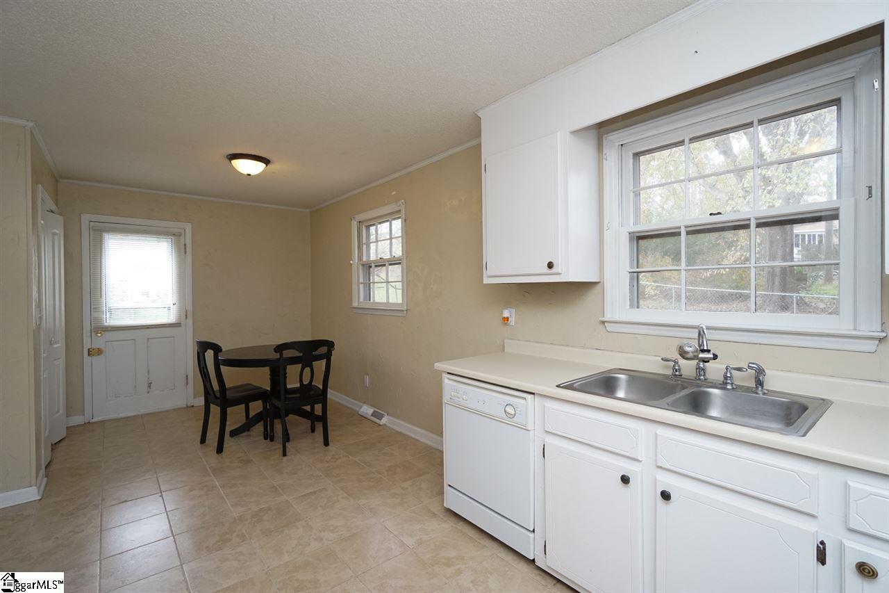 517 Garrett Street Fountain Inn, SC 29644 - Photo 9 of 19 Gallery Image 9
