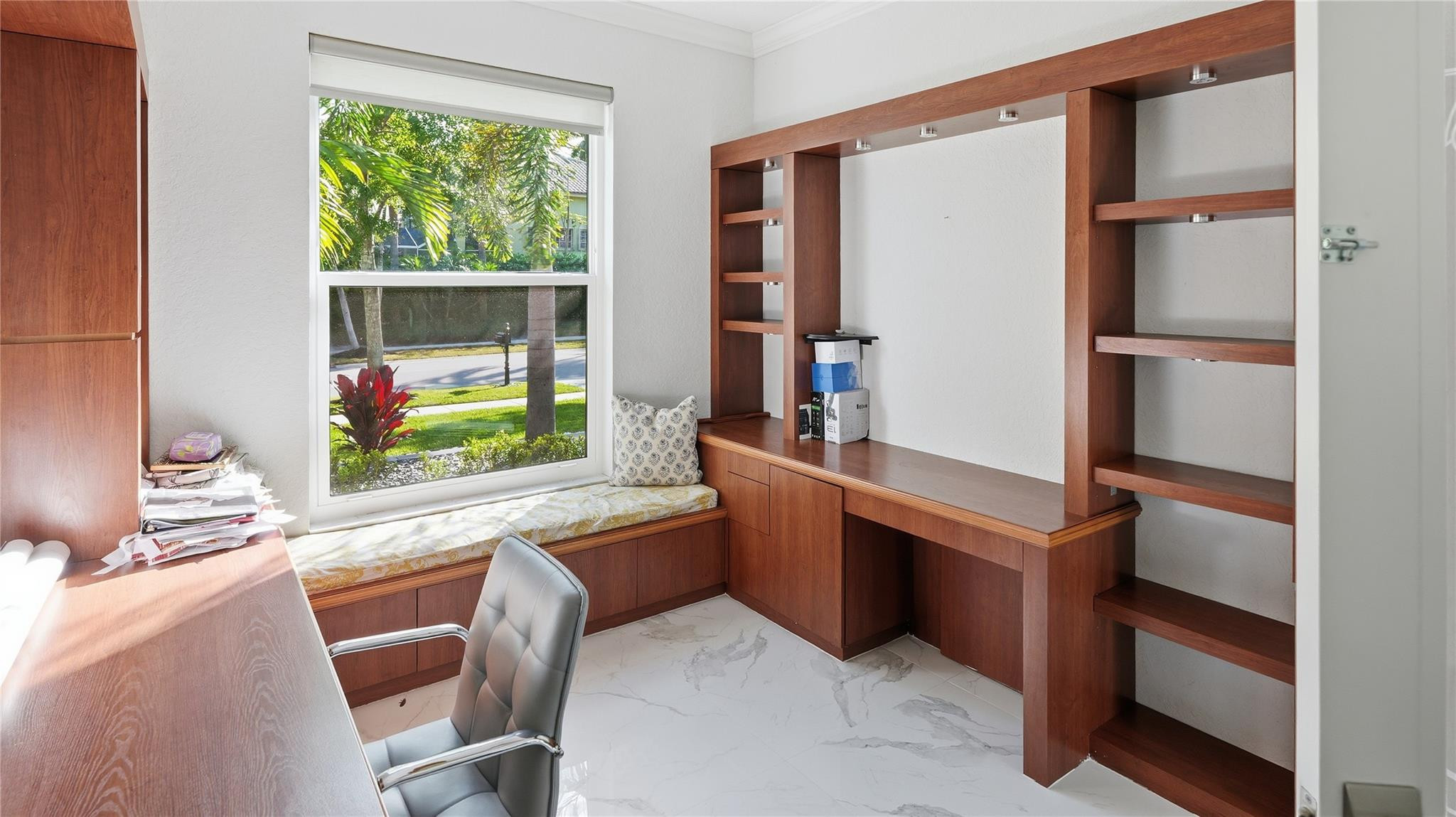 10141 Umberland Place Boca Raton, FL 33428 - Photo 25 of 26 a room with furniture and a window