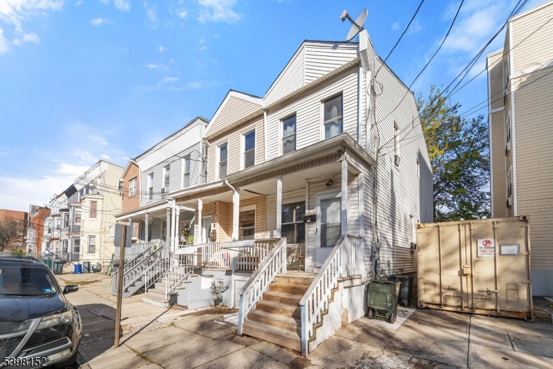 1111 12hampton Place Elizabeth, NJ 07201 - Photo 3 of 22