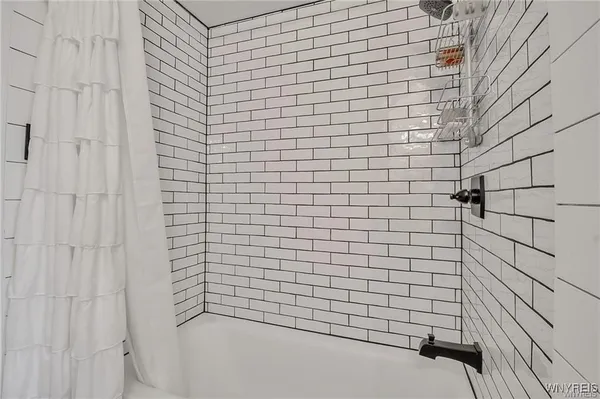 $199,899 | 72 Old Lyme Drive, Unit 3, Amherst, NY 14221