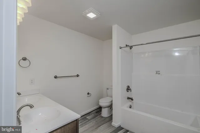 $425,000 | 928 High Top Road, Linden, VA 22642