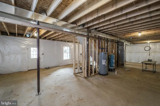 $425,000 | 928 High Top Road, Linden, VA 22642