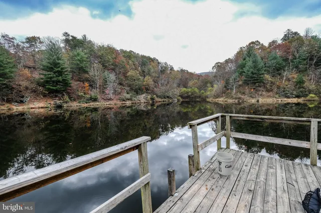 $425,000 | 928 High Top Road, Linden, VA 22642