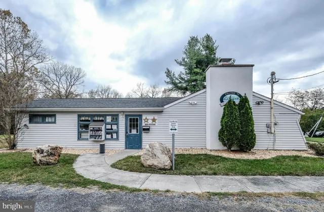 $425,000 | 928 High Top Road, Linden, VA 22642