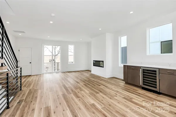 $3,995 | 213 Keswick Avenue, Charlotte, NC 28206