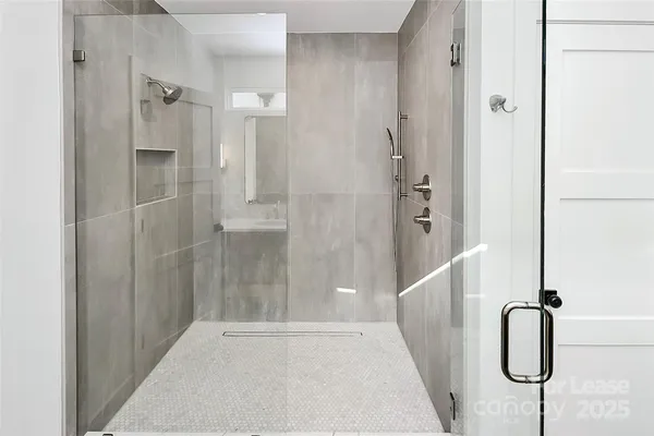 $3,995 | 213 Keswick Avenue, Charlotte, NC 28206