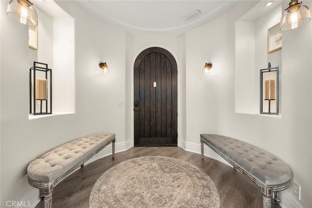 16 Kempton Lane Ladera Ranch, CA 92694 - Photo 9 of 60 Entry.