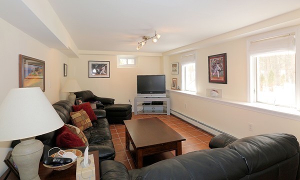 133 Plain Road Wayland, MA 01778 - Photo 18 of 23