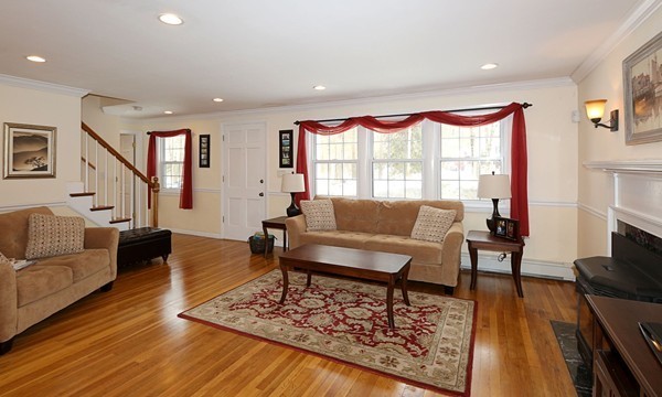 133 Plain Road Wayland, MA 01778 - Photo 7 of 23