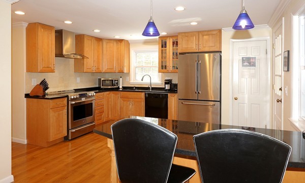 133 Plain Road Wayland, MA 01778 - Photo 9 of 23