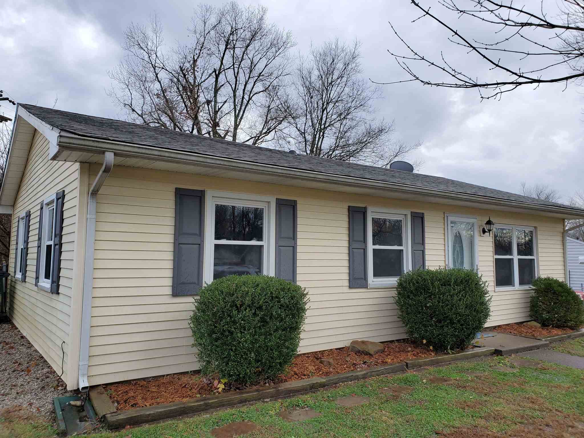 5213 Chadwick Road Evansville, IN 47710 - Photo 2 of 19 Gallery Image 2