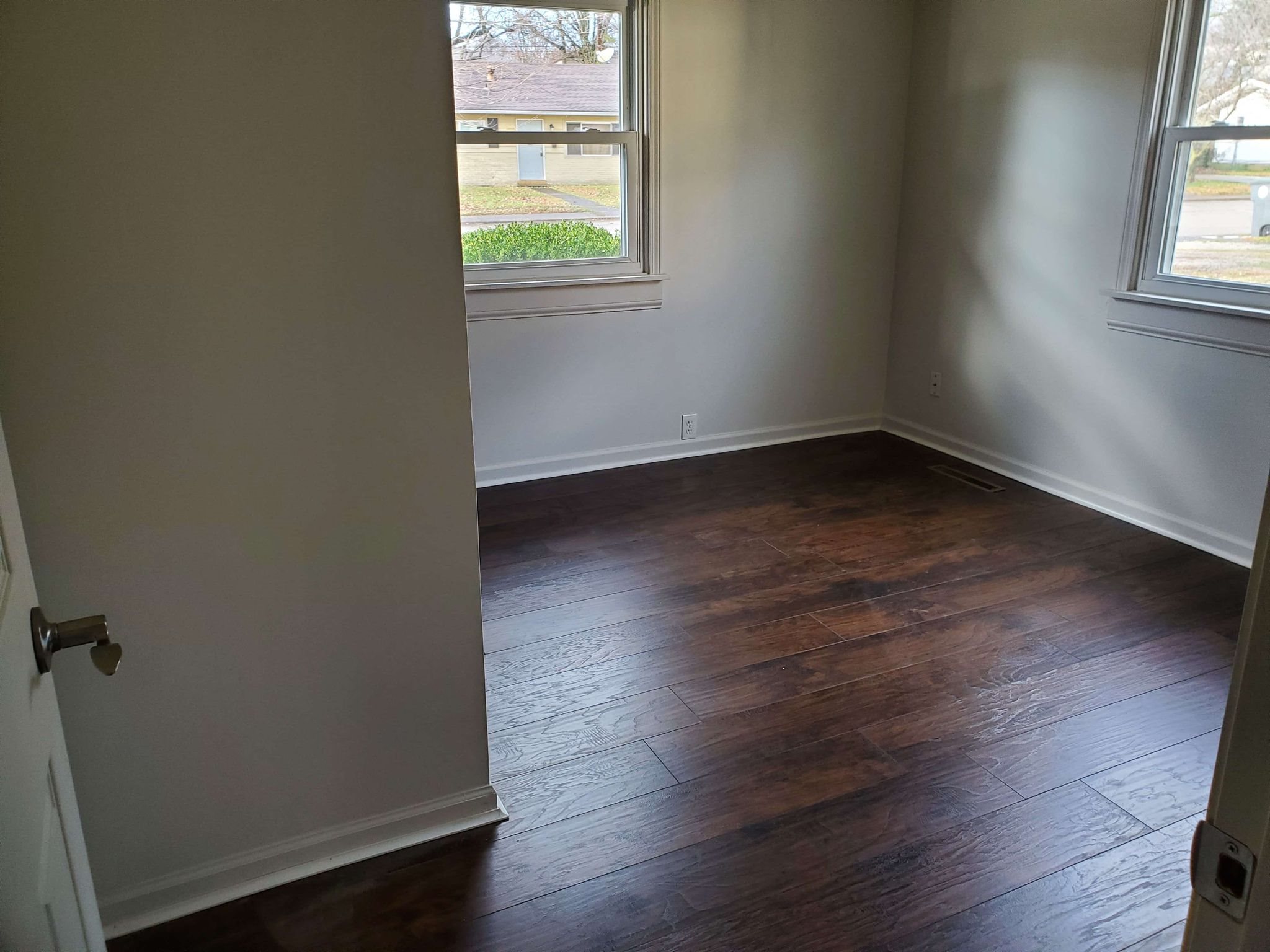 5213 Chadwick Road Evansville, IN 47710 - Photo 11 of 19 Gallery Image 11