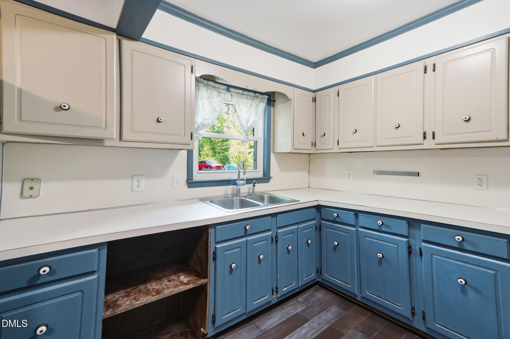 1911 Watson Road Durham, NC 27704 - Photo 7 of 29