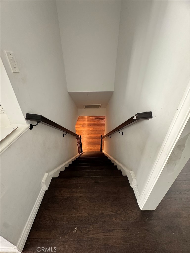 2248 East Chevy Chase Drive Glendale, CA 91206 - Photo 14 of 25 a view of walk in closet with window