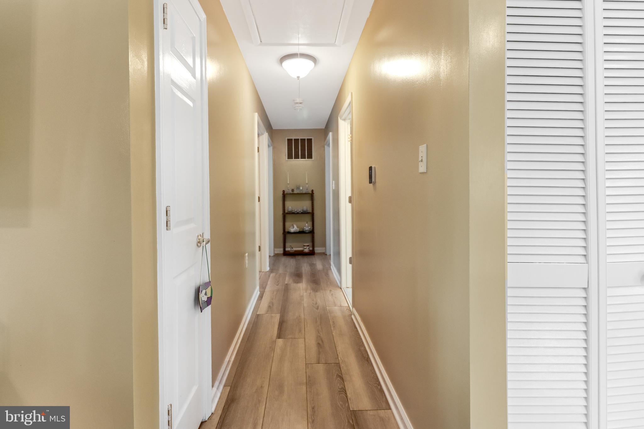 321 Thompson Avenue Chesilhurst, NJ 08089 - Photo 32 of 45