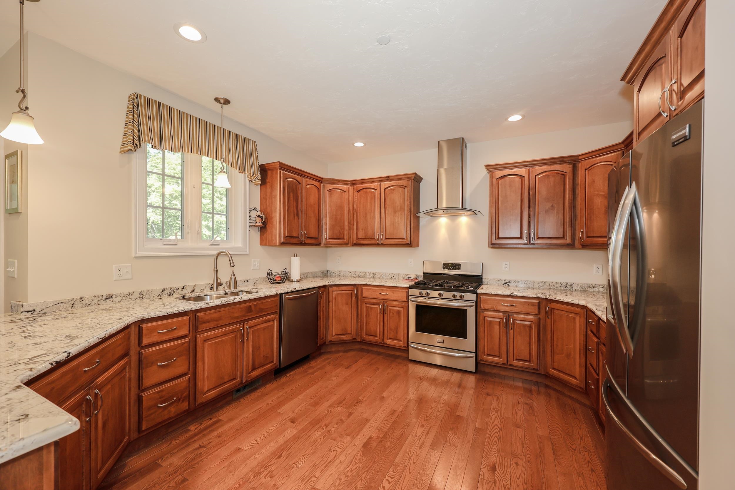 145 Clement Road Pelham, NH 03076 - Photo 5 of 46