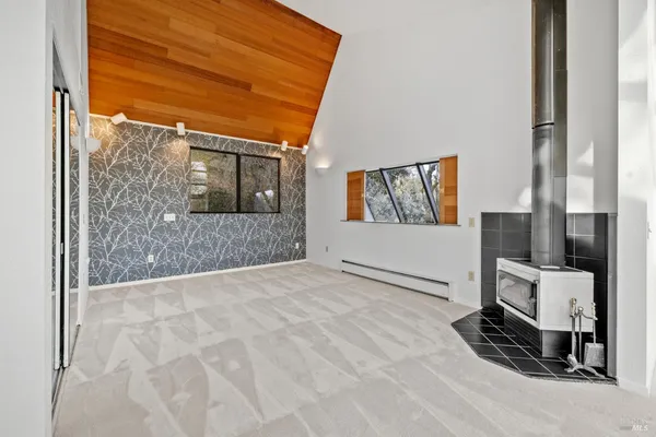 $1,089,000 | 9105 Loch Haven Drive, Santa Rosa, CA 95404