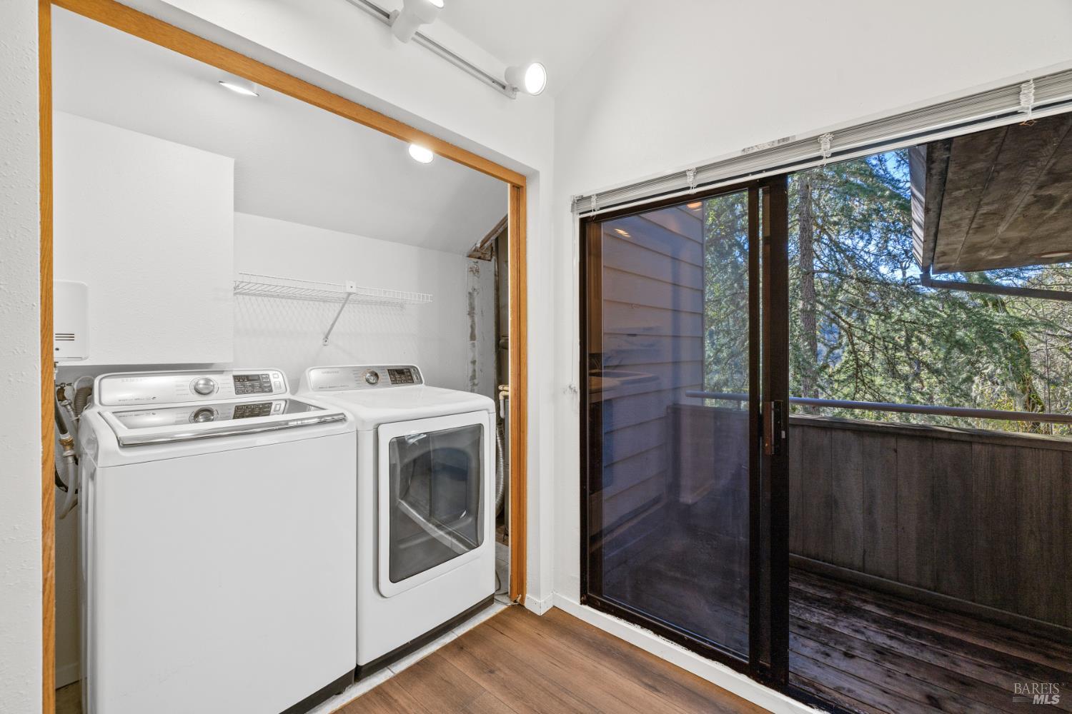 9105 Loch Haven Drive Santa Rosa, CA 95404 - Photo 54 of 62 a utility room with dryer and washer