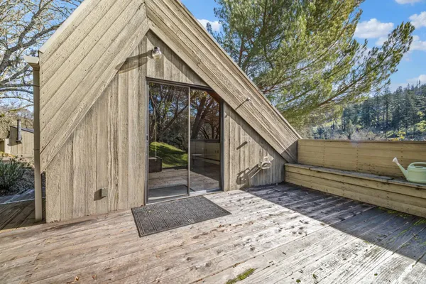 $1,089,000 | 9105 Loch Haven Drive, Santa Rosa, CA 95404