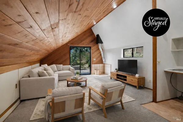 $1,089,000 | 9105 Loch Haven Drive, Santa Rosa, CA 95404