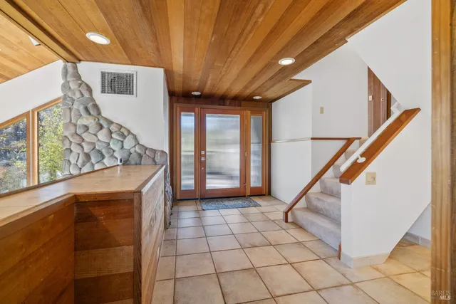 $1,089,000 | 9105 Loch Haven Drive, Santa Rosa, CA 95404