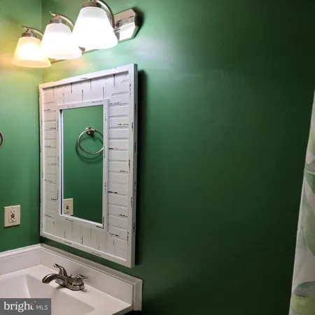 $2,570 | 135 Hill Valley Drive, Winchester, VA 22602