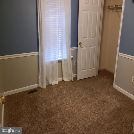 $2,570 | 135 Hill Valley Drive, Winchester, VA 22602