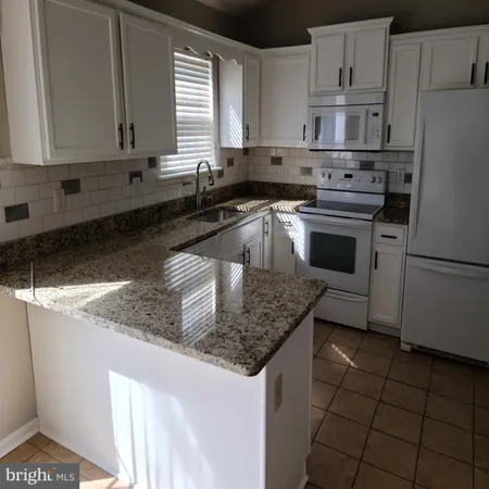 $2,570 | 135 Hill Valley Drive, Winchester, VA 22602