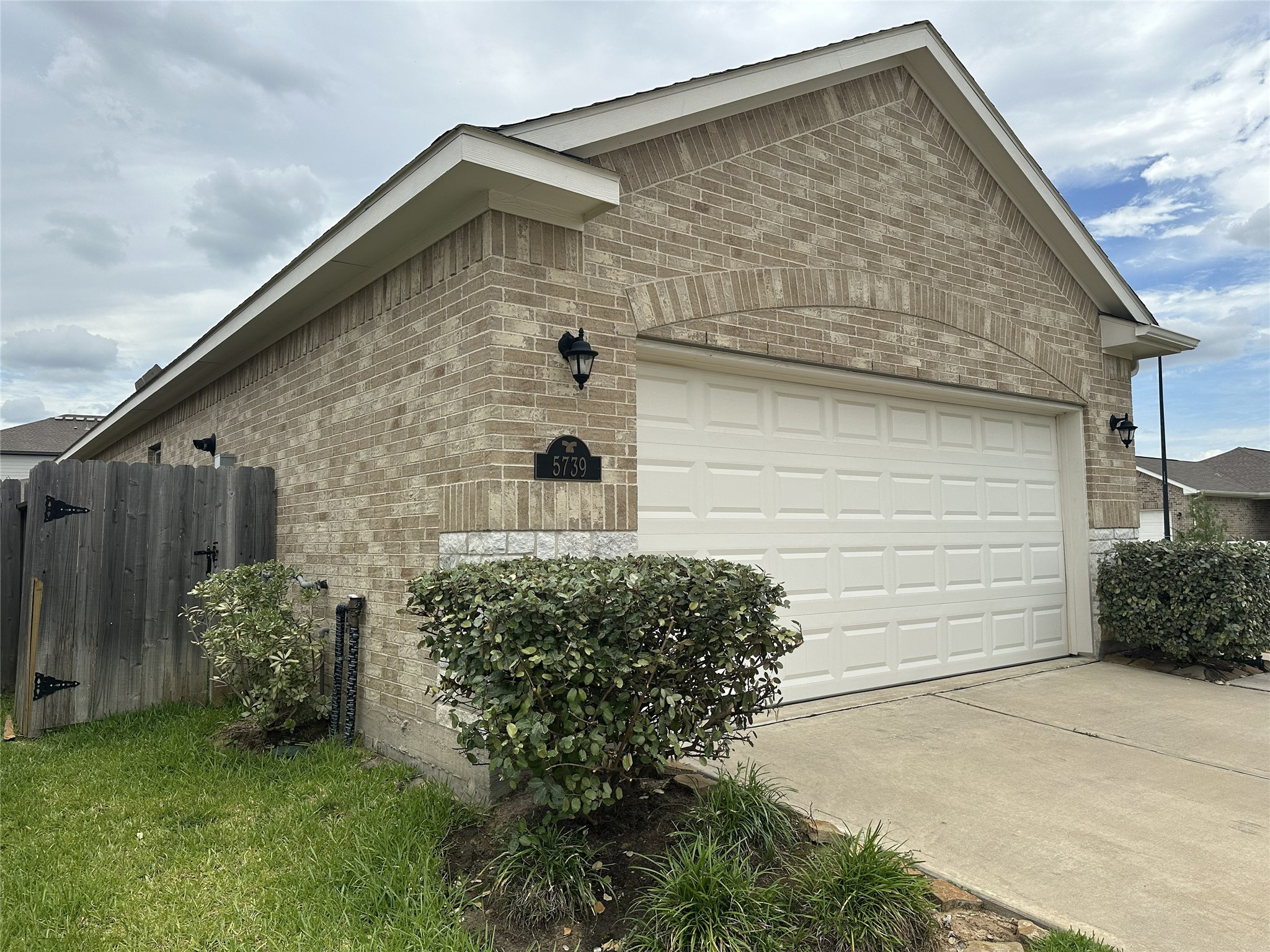 5739 Tabula Rasa Drive Katy, TX 77493 - Photo 9 of 29