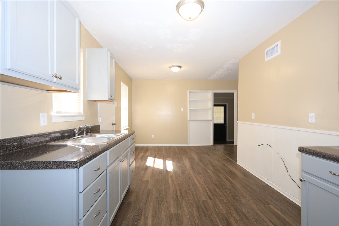 5590 Millbranch Road Memphis, TN 38116 - Photo 6 of 9