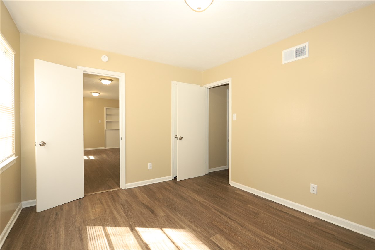 5590 Millbranch Road Memphis, TN 38116 - Photo 7 of 9