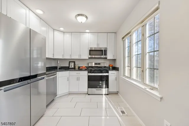 $599,999 | 57 Daria Lane, Berkeley Heights, NJ 07922